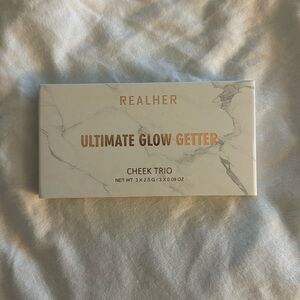 NIB, Realher Ultimate Glow Getter Cheek Trio Palette-Blush, Highlight, Contour